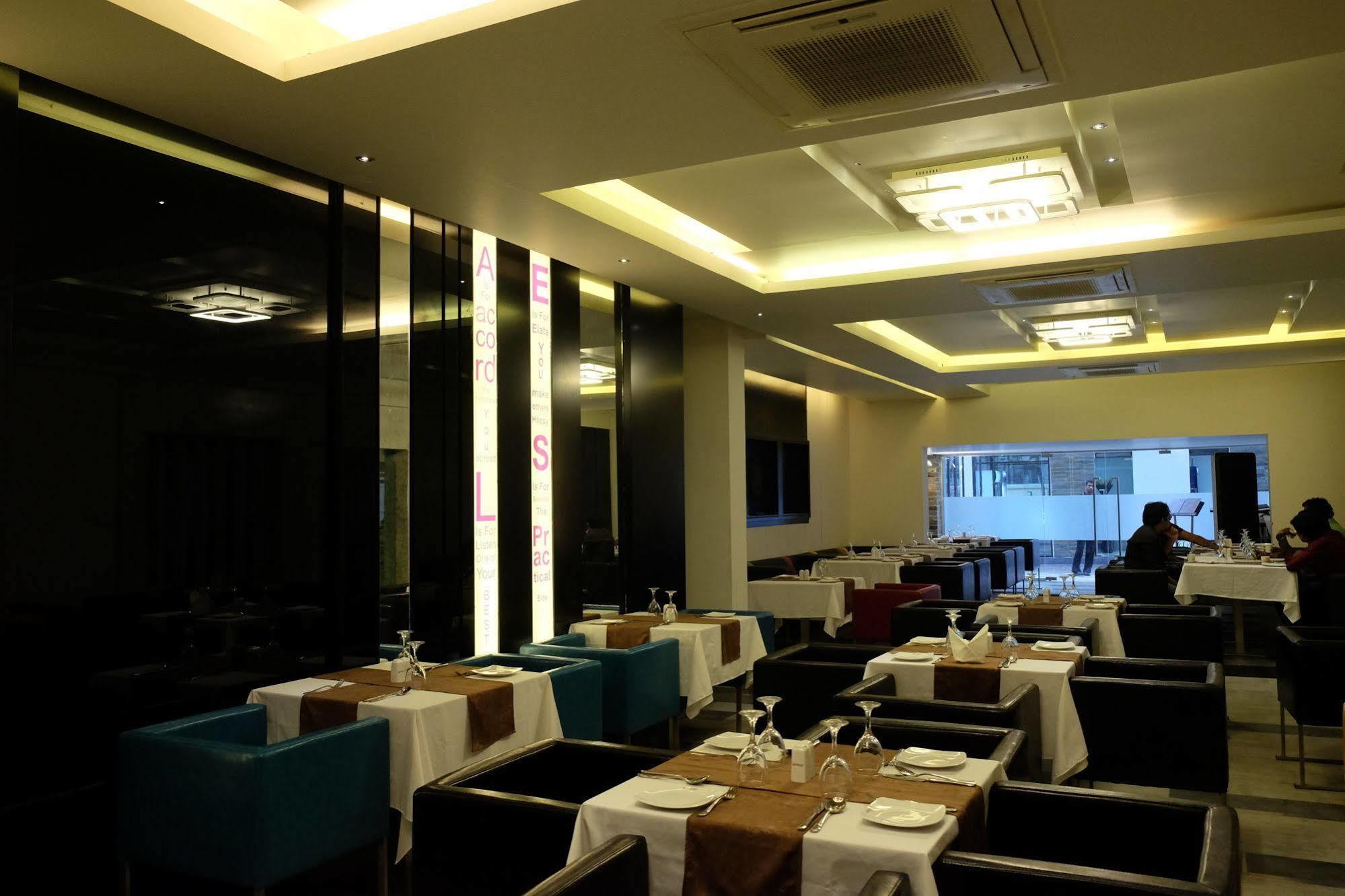 Galesia Hotel&Resort - EmbassiesAirport Highway Dhaka Extérieur photo