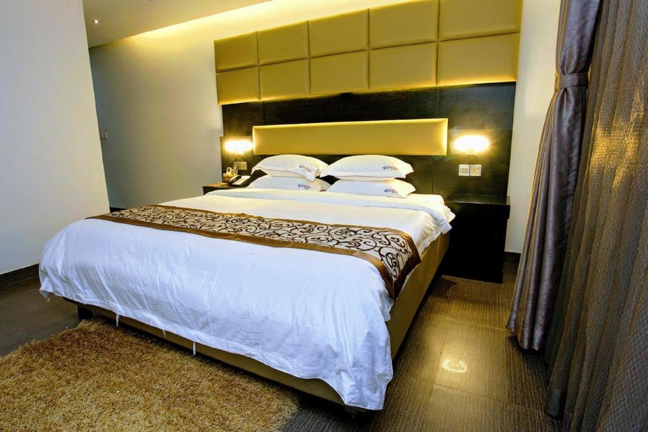 Galesia Hotel&Resort - EmbassiesAirport Highway Dhaka Extérieur photo